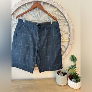 O’NEILL Men’s Shorts. Men’s Golf Shorts. Size 34. Gray & Blue.